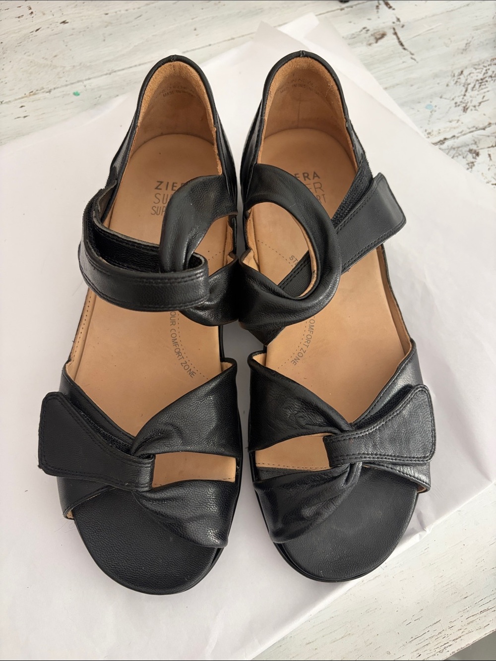 ZIERA women's doxie sandal in black/ tan 39 women’s for alike 9US letaher rare